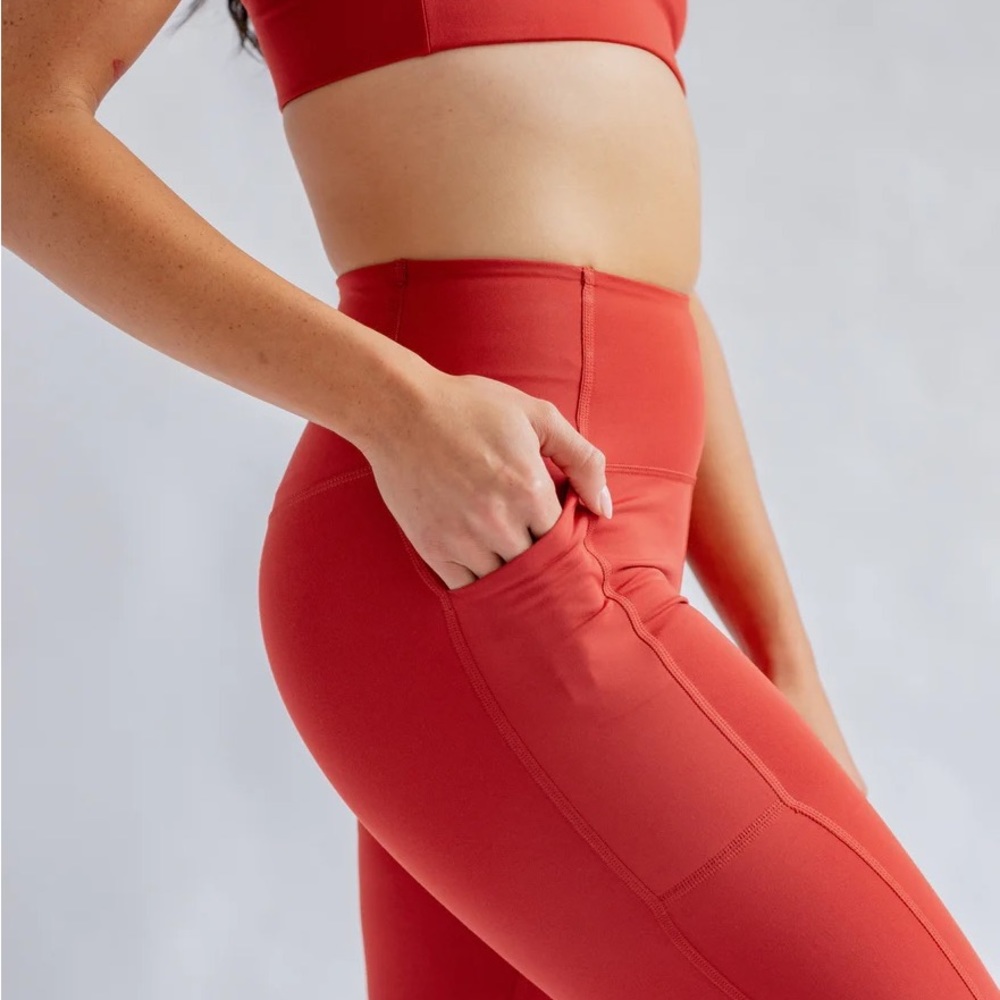 New with Tags Girlfriend Collective Compressive Pocket Legging in Ember, Size S